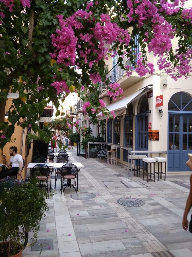 Marina'S Luxury Rooms Nafplio Bagian luar foto